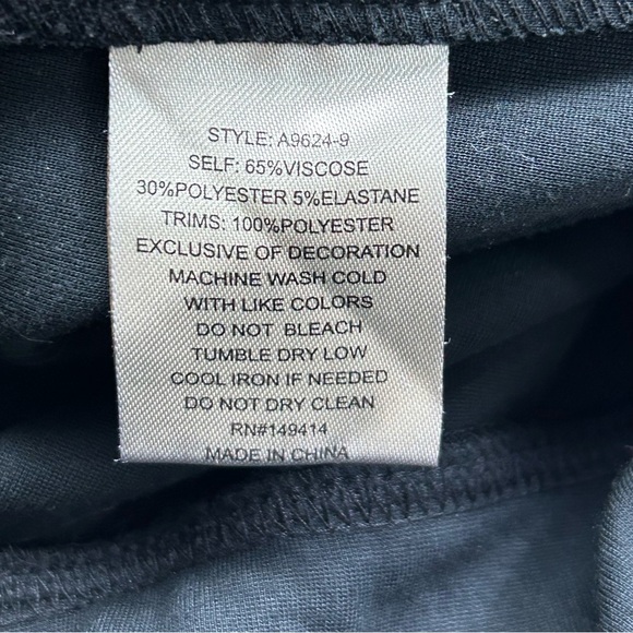 Johnny Was Bee Active Long Sleeve Crew Embroidered Pullover Top Size XXL 2X Boho - Picture 15 of 16